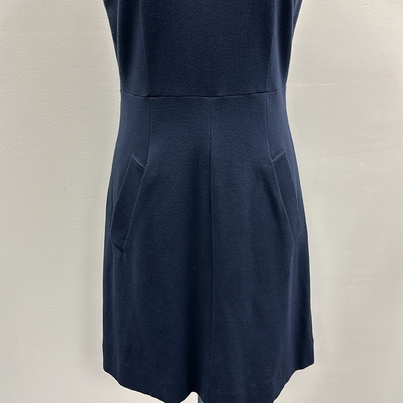 Diane von Furstenberg Navy Carprenna Mini
Sleeveless Knit Suiting Dress Sz 8 - Picture 4 of 13
